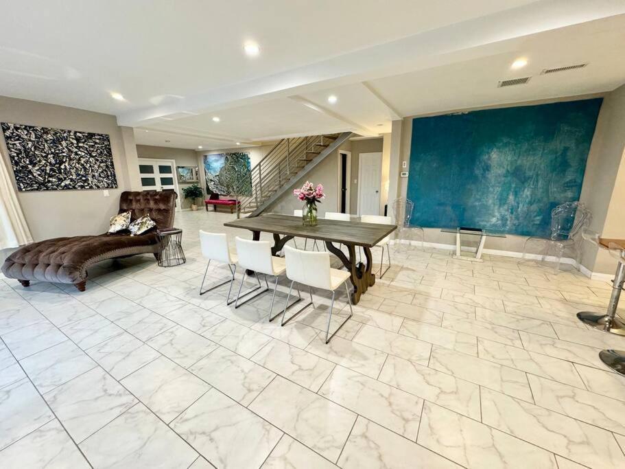 #Universal Apartment Лос Анджелис Екстериор снимка