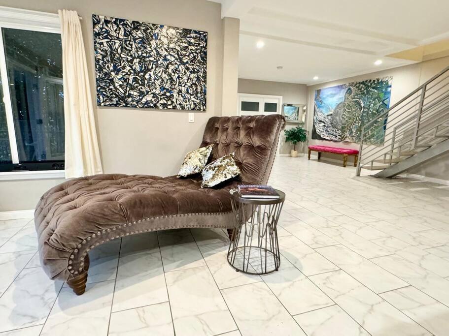 #Universal Apartment Лос Анджелис Екстериор снимка